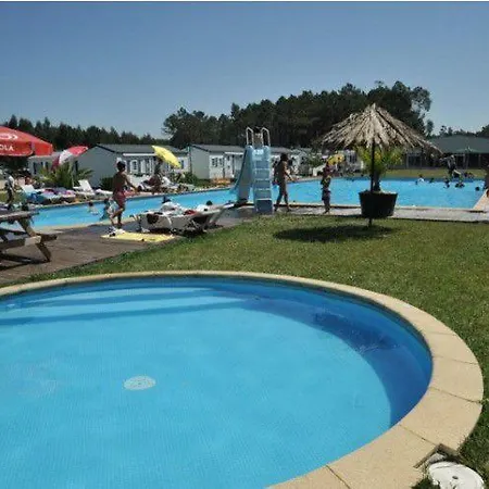 Au Bord De La Piscine 4 Pers 5a