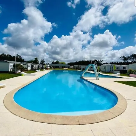 Au Bord De La Piscine 4 Pers 5a