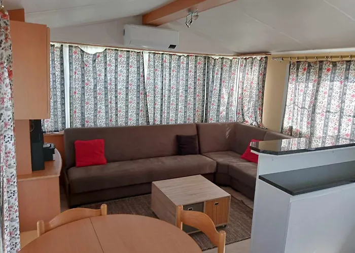 Camping Casa Da Cristina 5a *